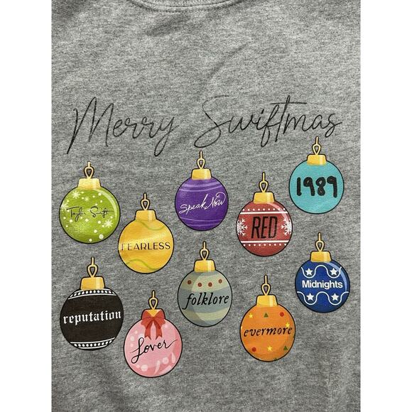 Merry Swiftmas Youth Medium Sweatshirt Taylor Swift Holiday Christmas ￼ - Picture 5 of 6